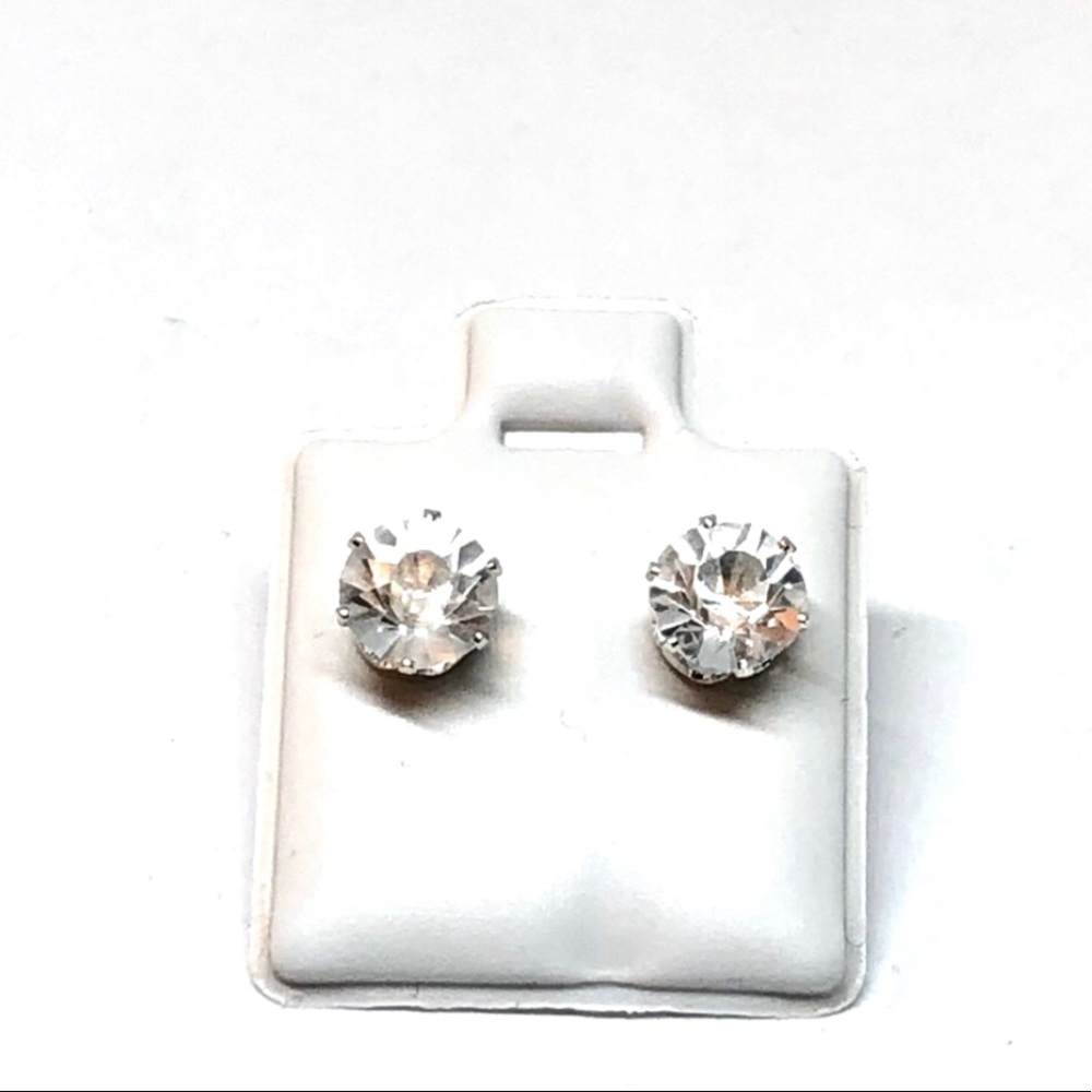 1Ct. Round Cut Stud Earrings